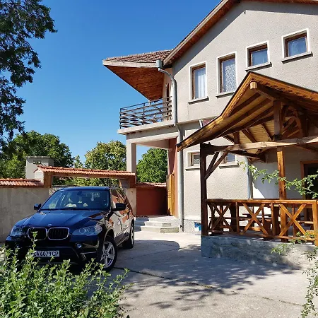 садово Guest house *